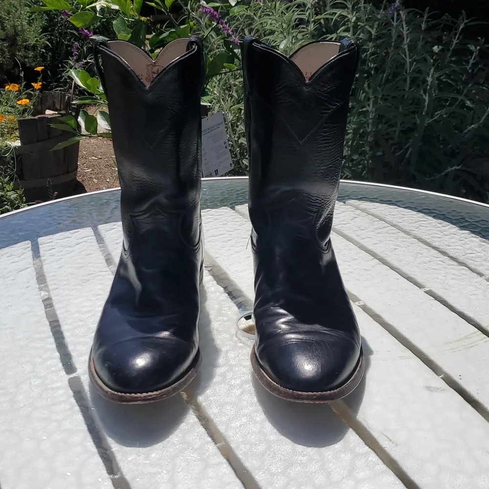 Justin Roper Style# 3133. GUC. Black. Size 11E. Made In USA